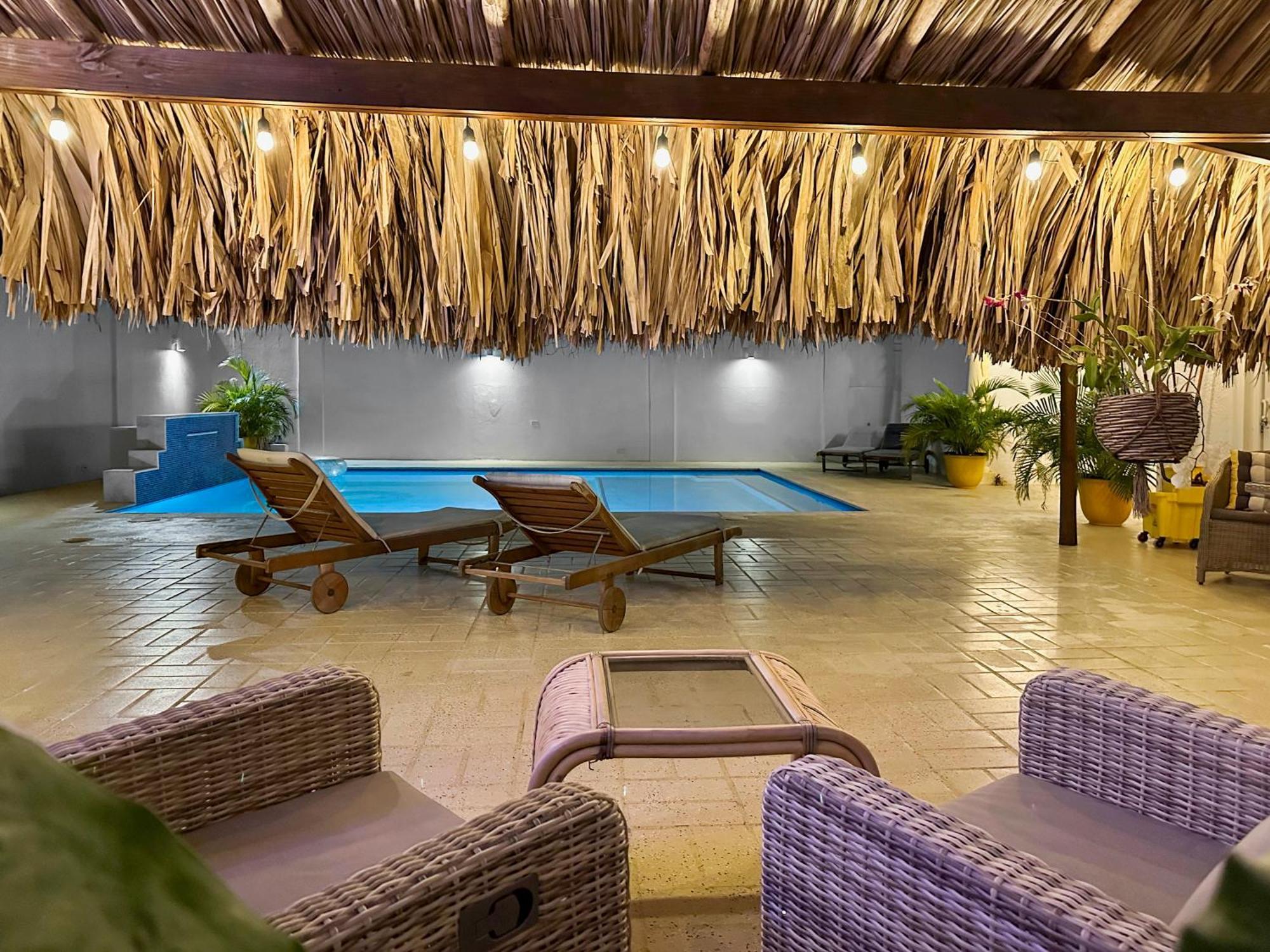 Beach Walk Residences Palm Beach Extérieur photo